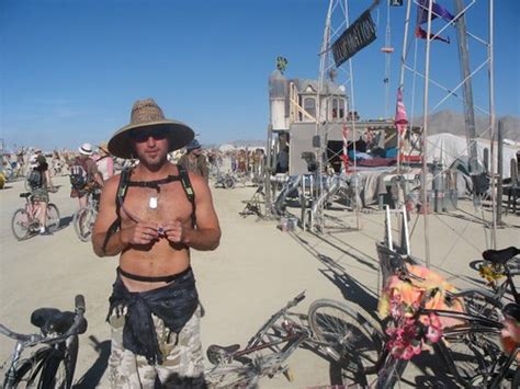 burning man nackt|File:Posing nude at Burning Man.jpg